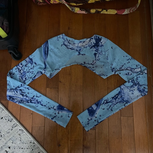 Mesh shrug with water print - Picture 8 of 9